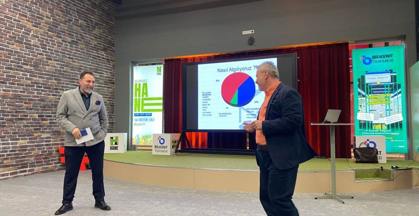 SİGD Fikirler ve Tecrübeler Sahnesi kapsamında düzenlenen etkinlik, dün akşam ALİ İSMET KOÇAK’ın katılımıyla gerçekleşti. Bu buluşmada ilişkiler yalnızca iş dünyasının bir aracı olarak değil; insanın kendini, karşısındakini ve anlamı arayışının bir parçası olarak ele alındı.