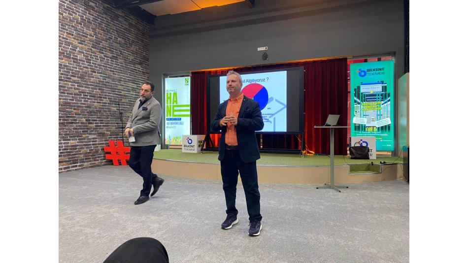 Başarıyı Taşıyan İlişkiler: İş Dünyasında Bağ Kurmanın Ötesi